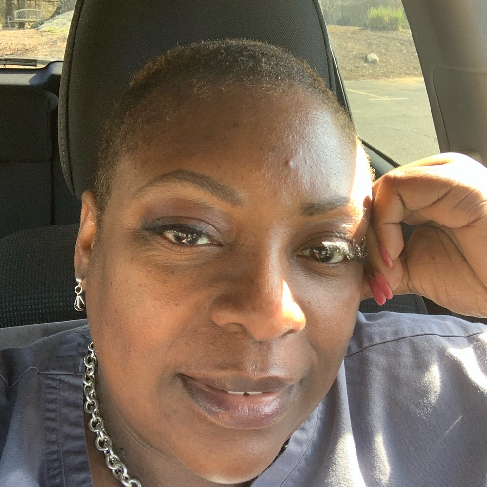 Meet your Posher, Carolyn
